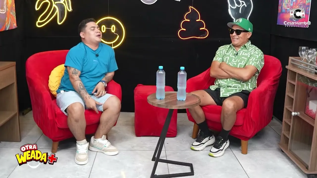 Set del videopodcast Otra Weada+