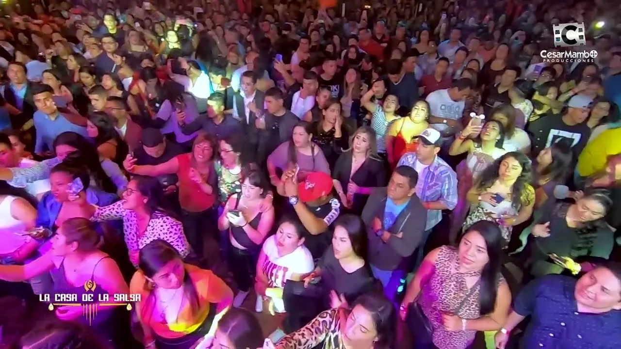 Público del concierto de Ray Sepúlveda en La Casa de la Salsa